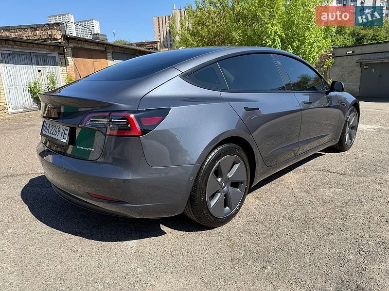 Седан Tesla Model 3 2022 в Киеве фото 28 Седан Tesla Model 3 2022 в Киеве