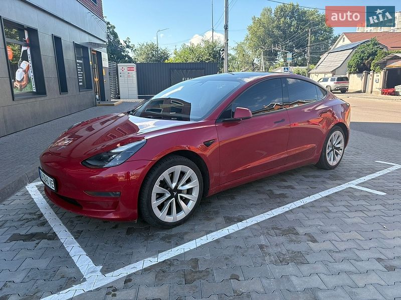 Tesla Model 3 2021