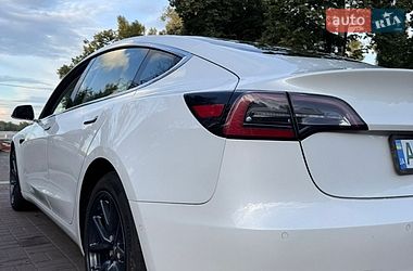 Седан Tesla Model 3 2018 в Киеве