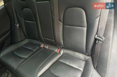 Седан Tesla Model 3 2019 в Кам'янському