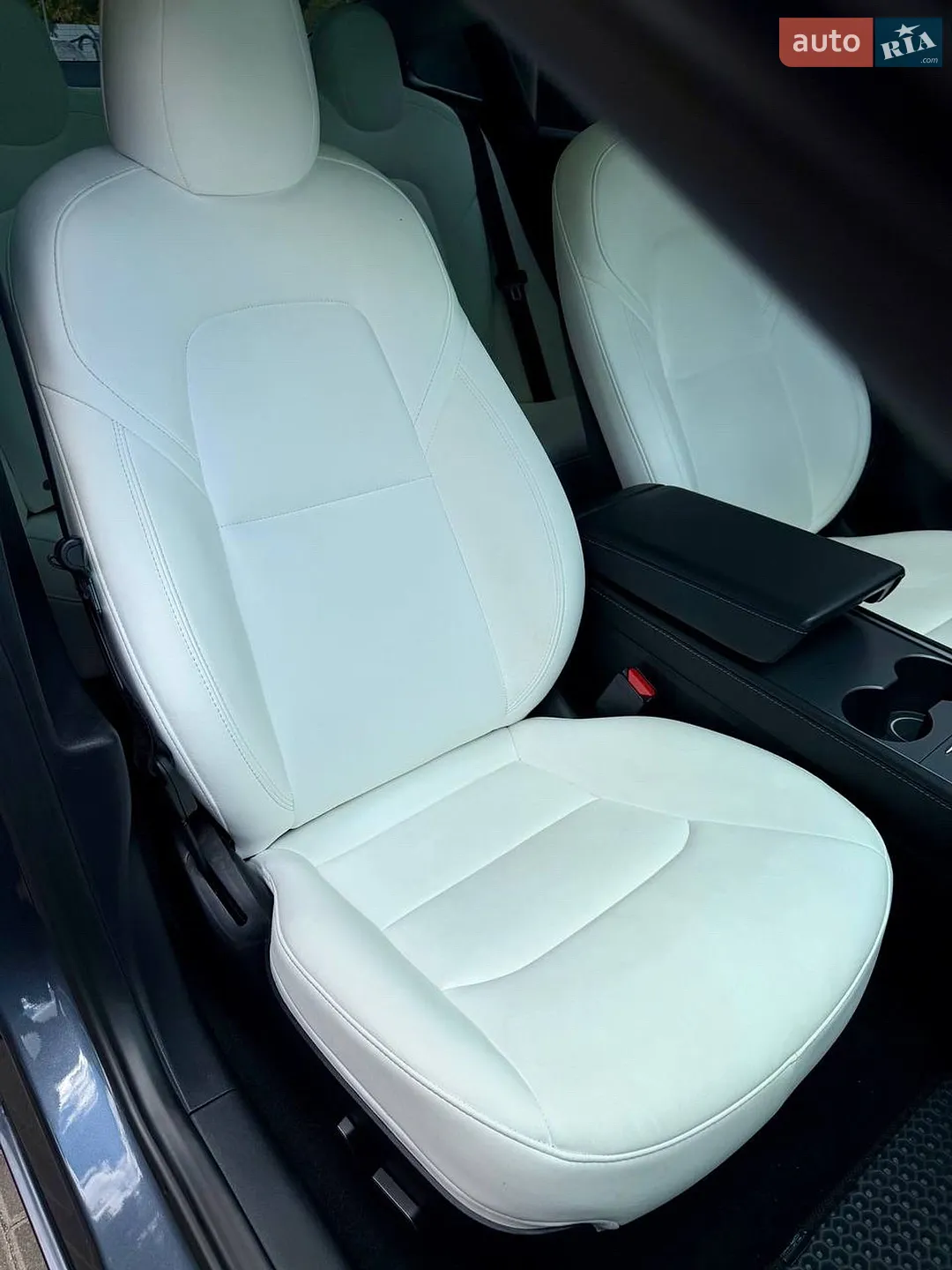 2022 Tesla Model 3 - мініатюра 13