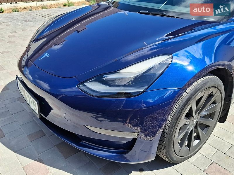 Седан Tesla Model 3 2022 в Вінниці
