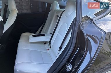 Седан Tesla Model 3 2021 в Вінниці
