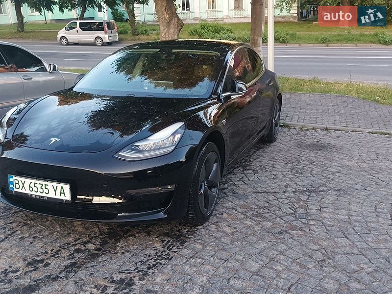 Tesla Model 3 2019