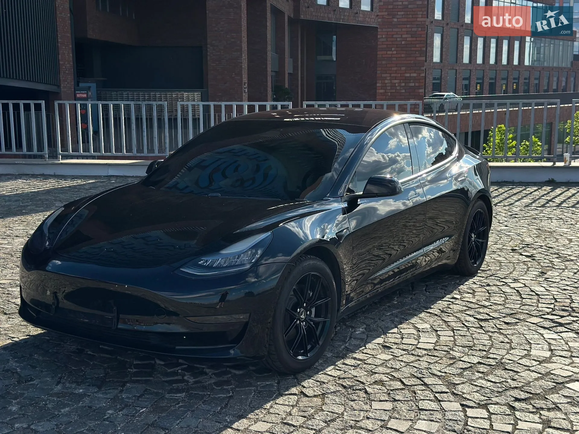 2018 Tesla Model 3 - мініатюра 2