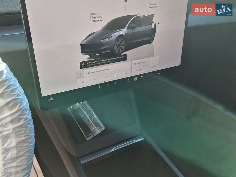 Седан Tesla Model 3 2024 в Одесі