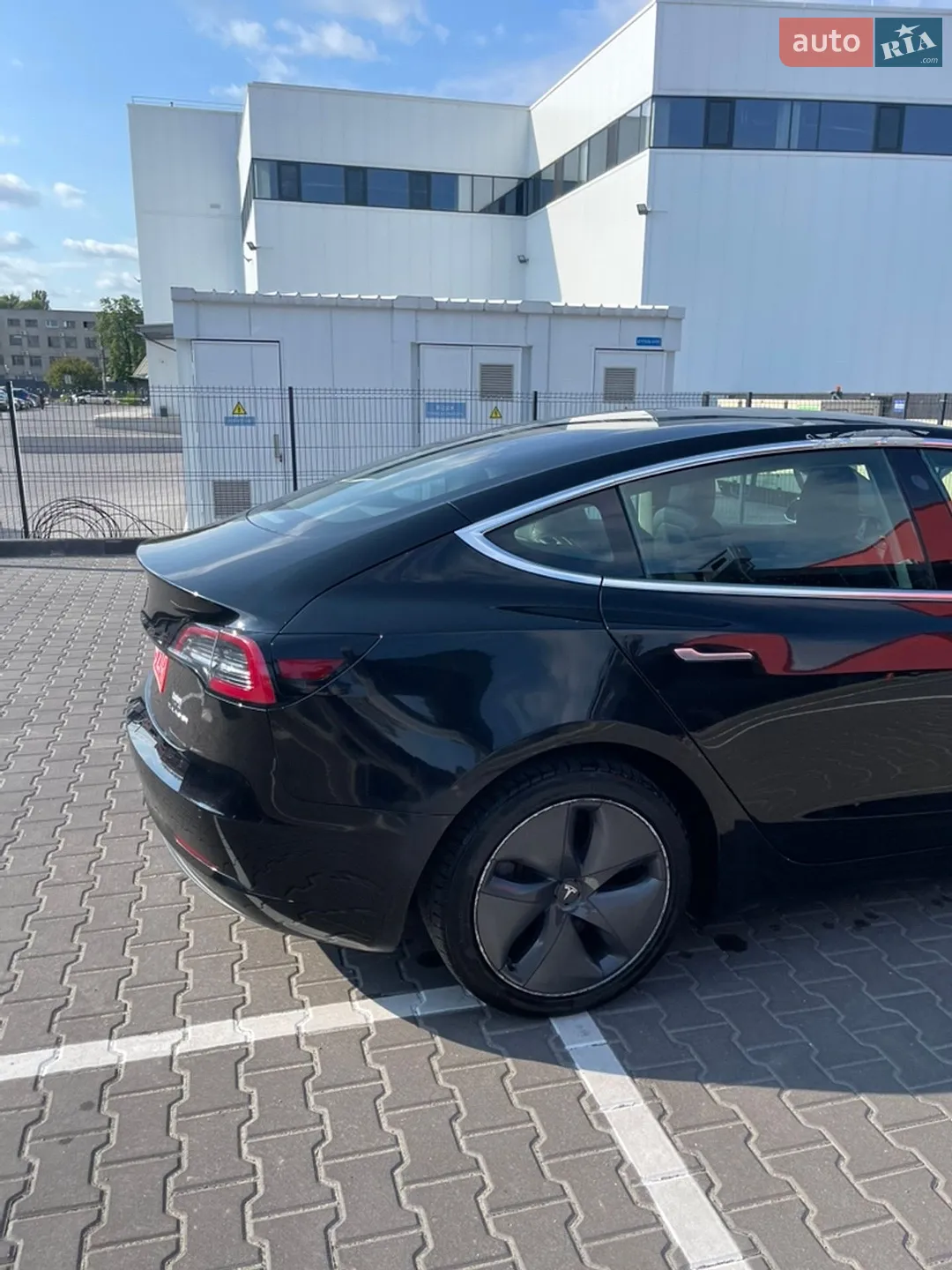 2019 Tesla Model 3 - мініатюра 4