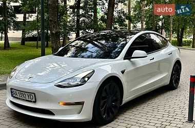 tesla model-3 2022 в Бровари від професійного продавця Сергій