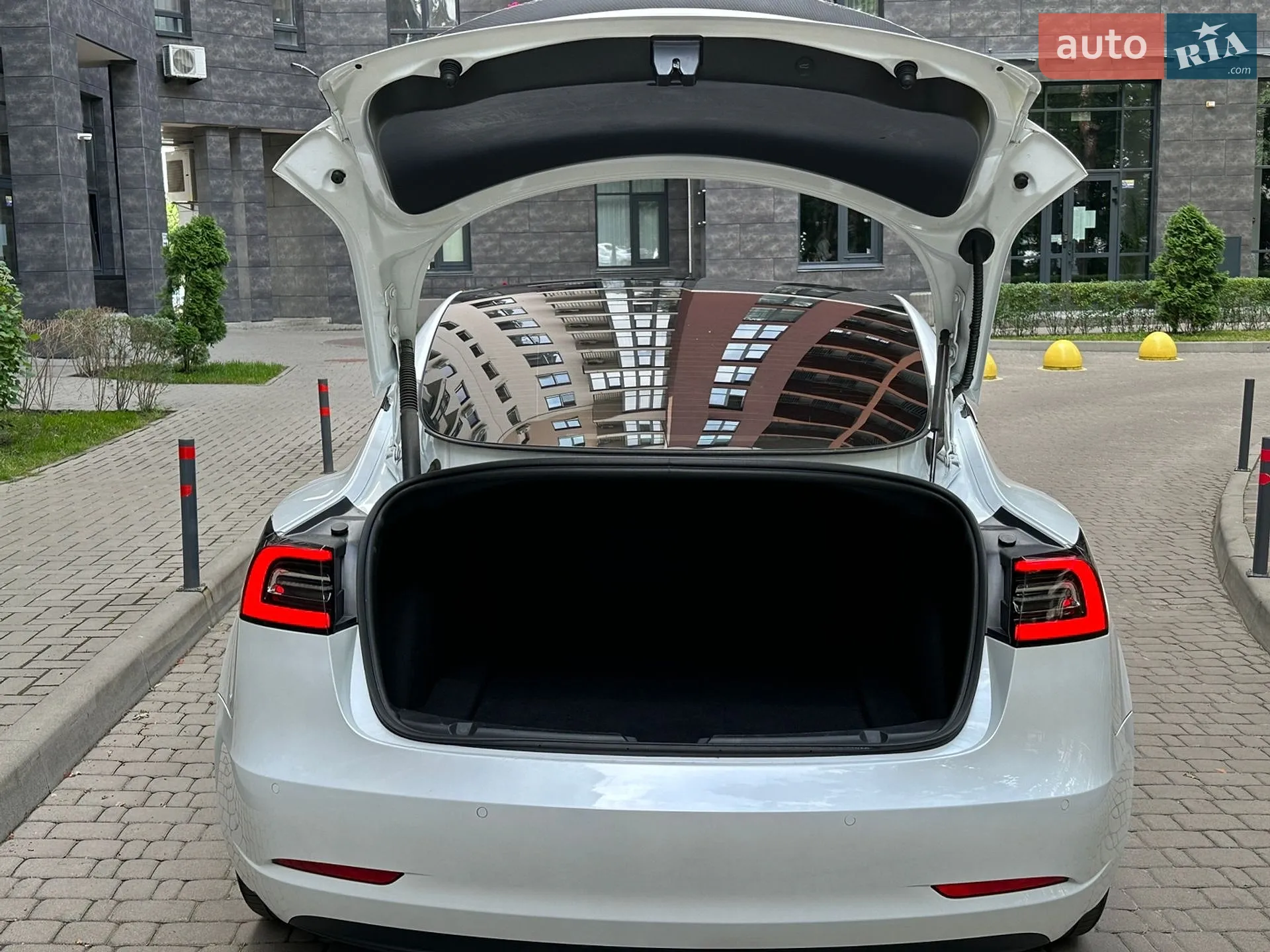 2022 Tesla Model 3 - мініатюра 18