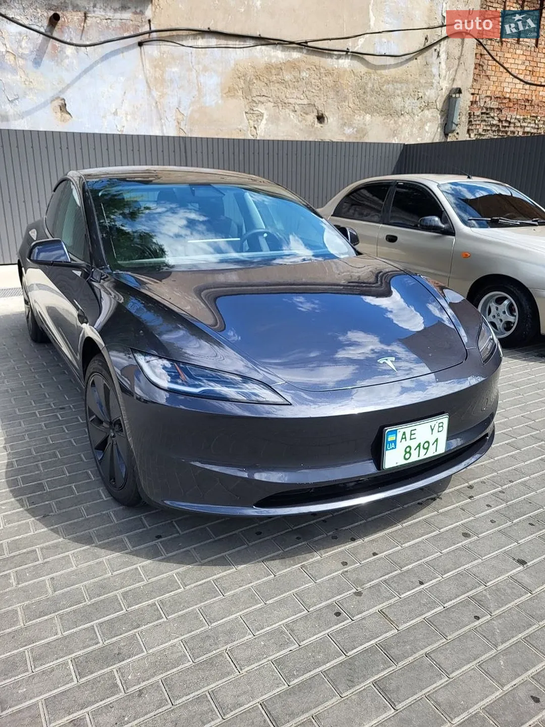 2025 Tesla Model 3 - мініатюра 2