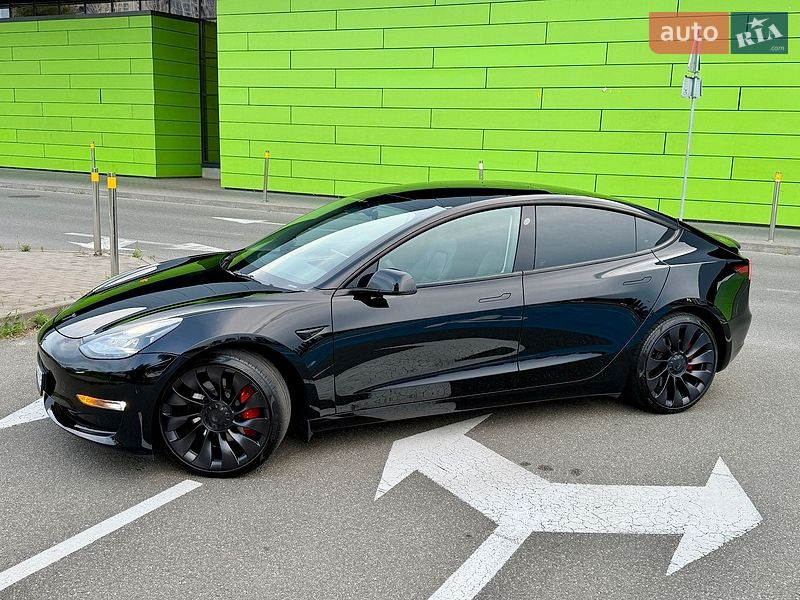 Седан Tesla Model 3 2023 в Киеве фото 3 Седан Tesla Model 3 2023 в Киеве