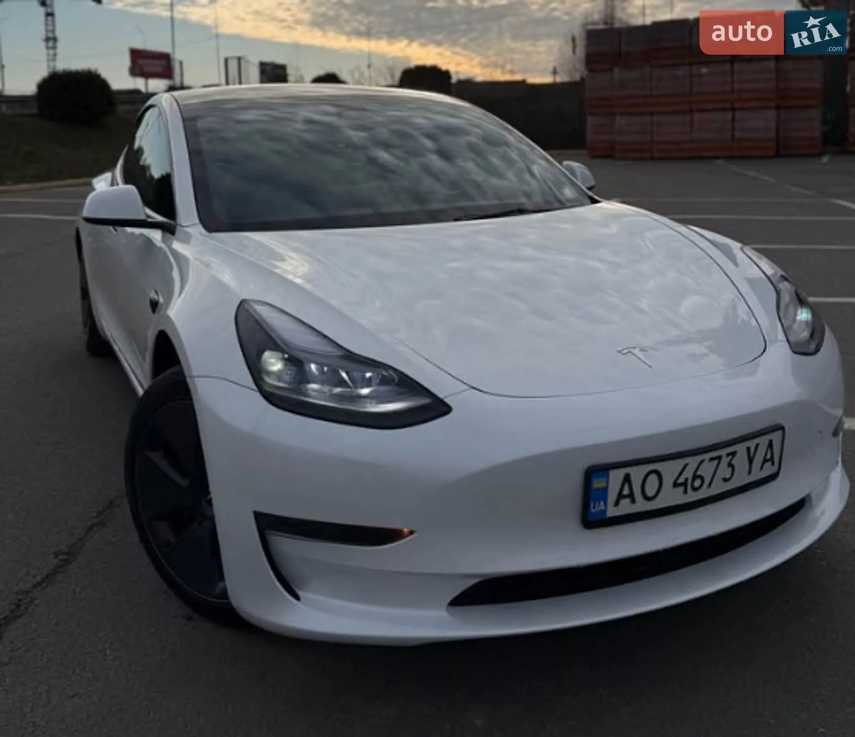 2023 Tesla Model 3 - фото 1