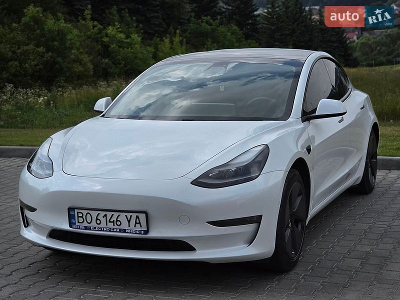 Седан Tesla Model 3 2021 в Тернополі