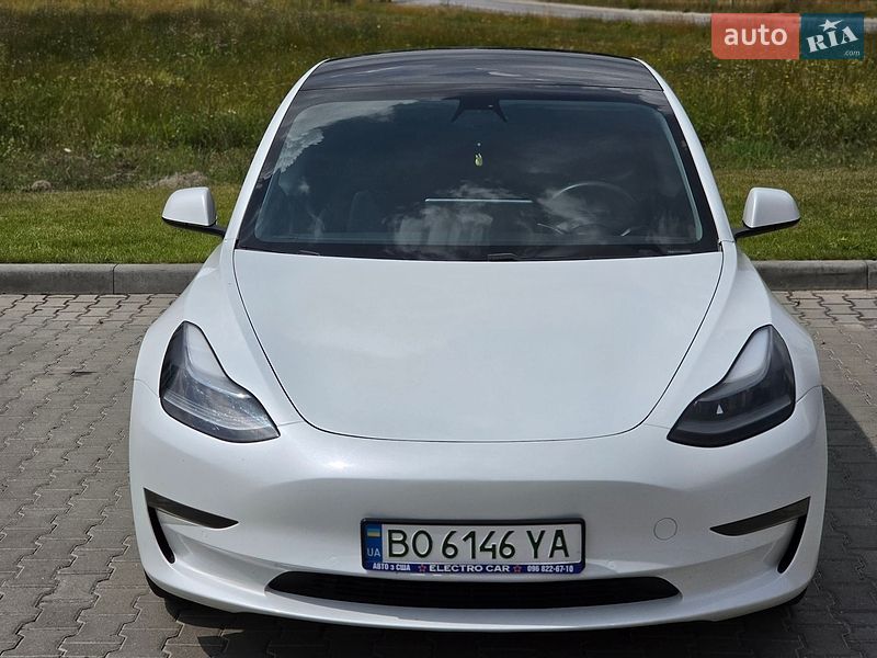 Седан Tesla Model 3 2021 в Тернополі
