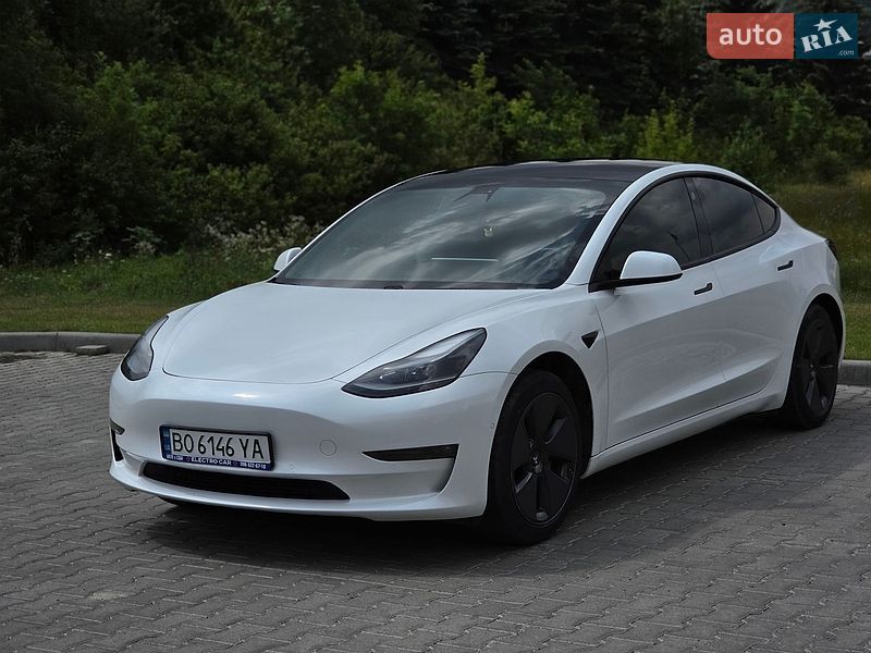 Седан Tesla Model 3 2021 в Тернополі