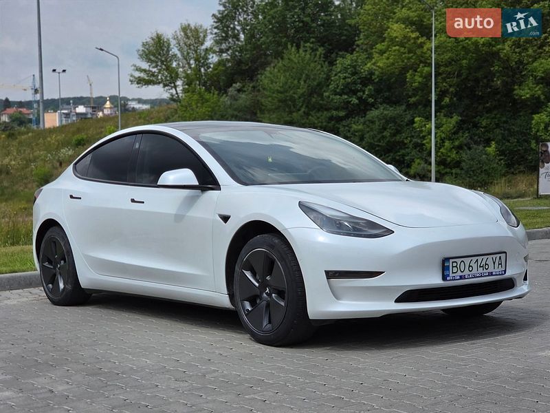 Седан Tesla Model 3 2021 в Тернополі