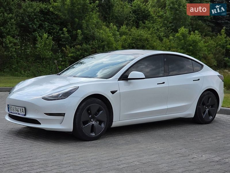 Седан Tesla Model 3 2021 в Тернополі
