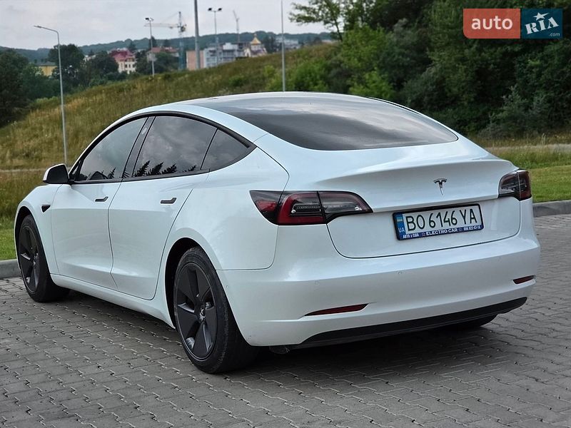 Седан Tesla Model 3 2021 в Тернополі