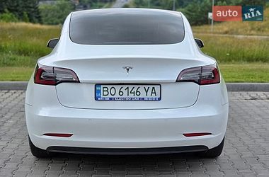 Седан Tesla Model 3 2021 в Тернополі