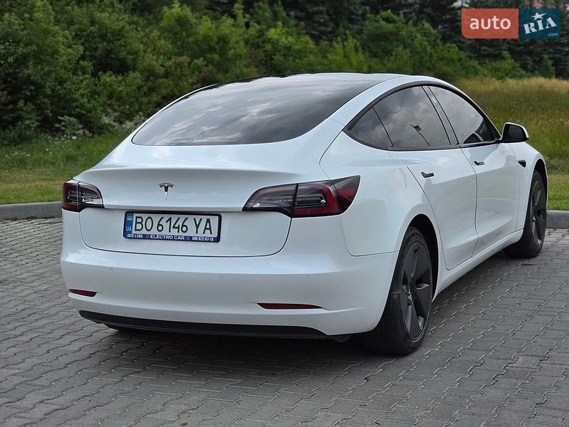 Седан Tesla Model 3 2021 в Тернополі