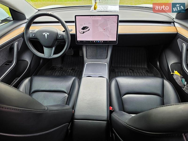 Седан Tesla Model 3 2021 в Тернополі