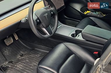 Седан Tesla Model 3 2021 в Тернополе