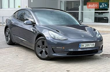 Седан Tesla Model 3 2022 в Днепре Седан Tesla Model 3 2022 в Днепре