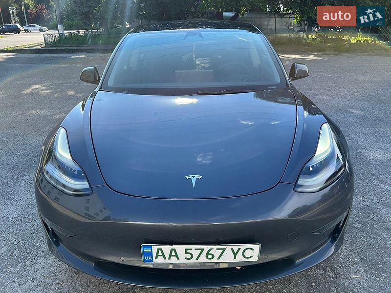 Tesla Model 3 2021