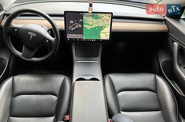 Седан Tesla Model 3 2021 в Барышевке