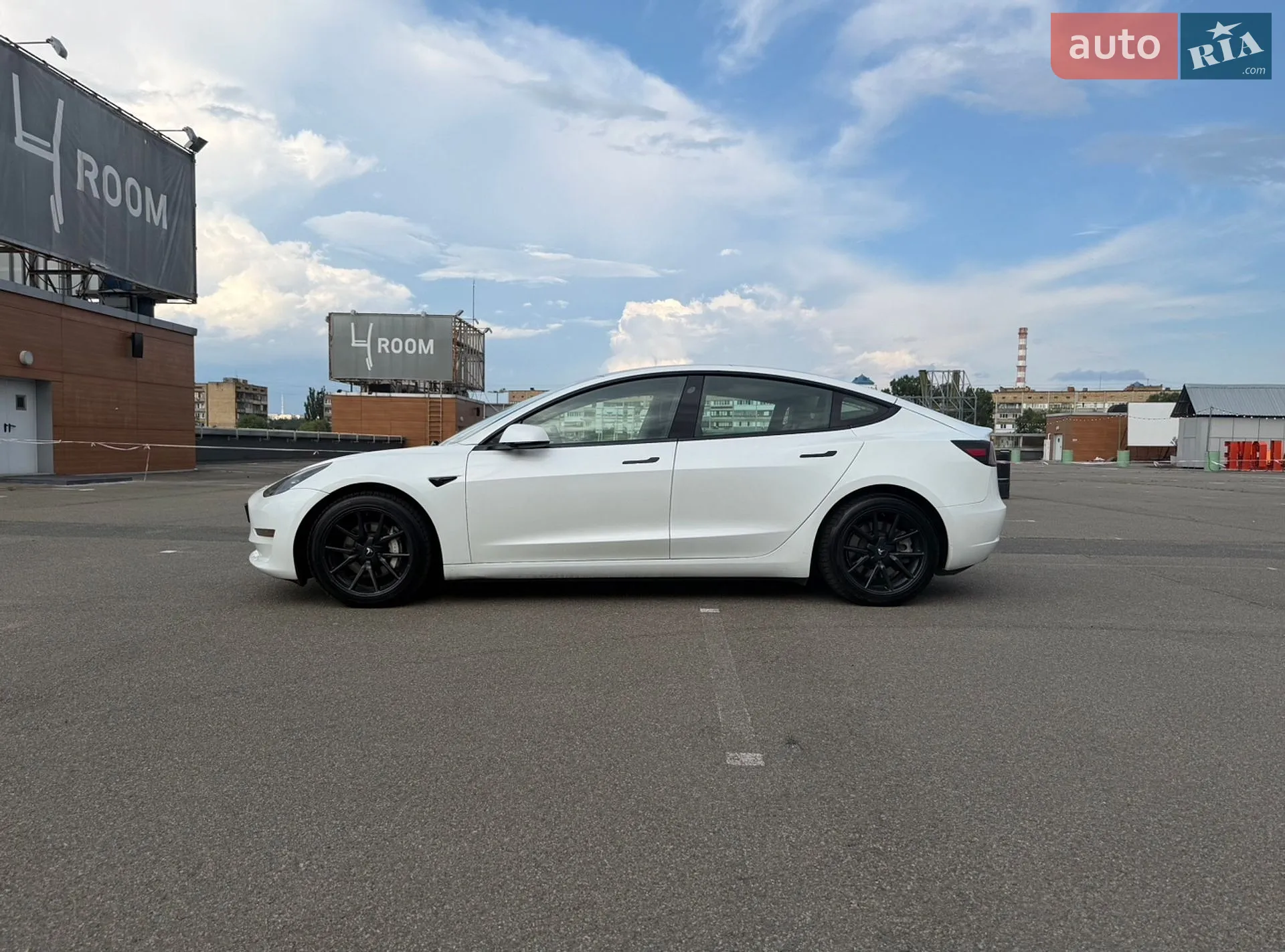 2022 Tesla Model 3 - мініатюра 4