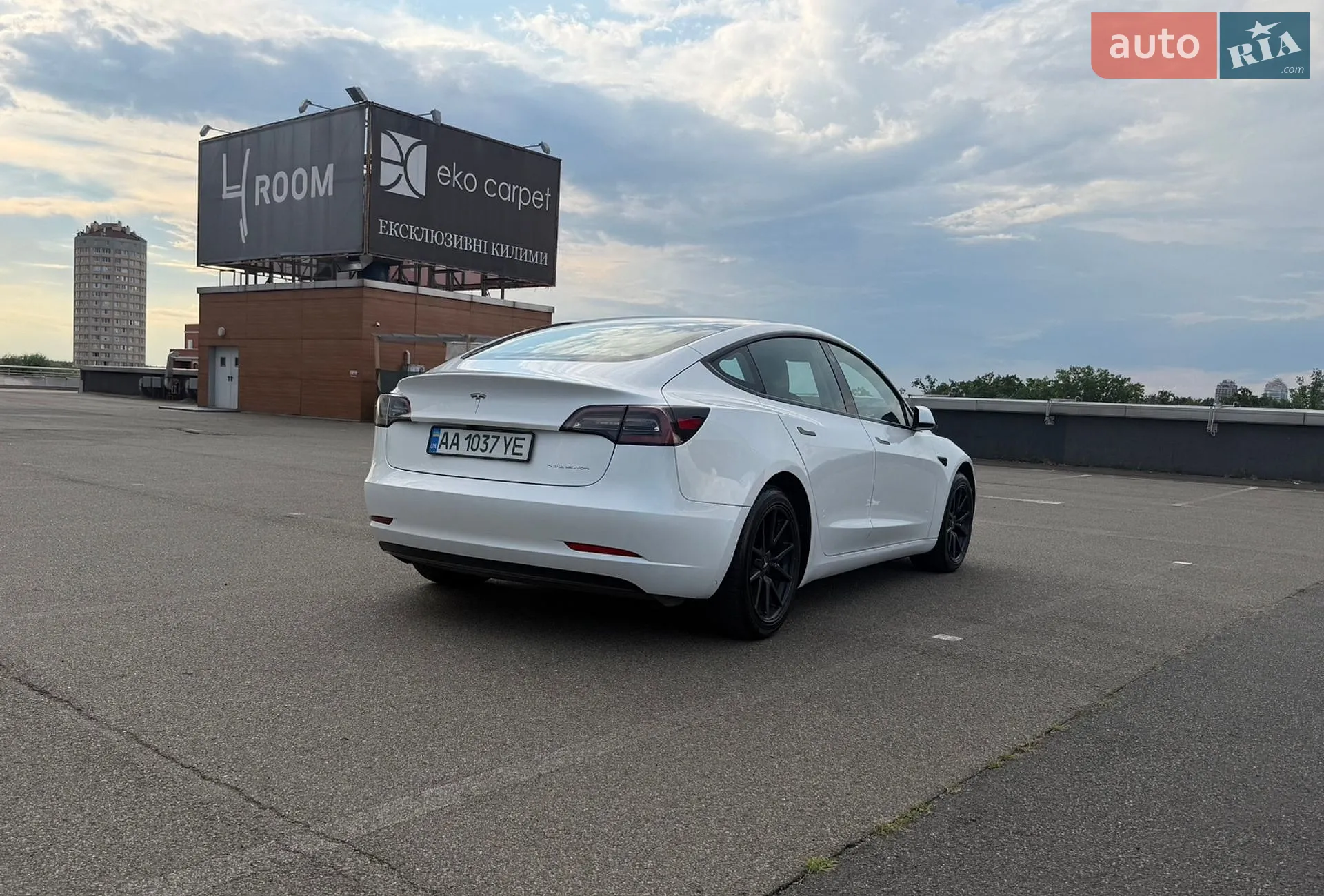 2022 Tesla Model 3 - мініатюра 9