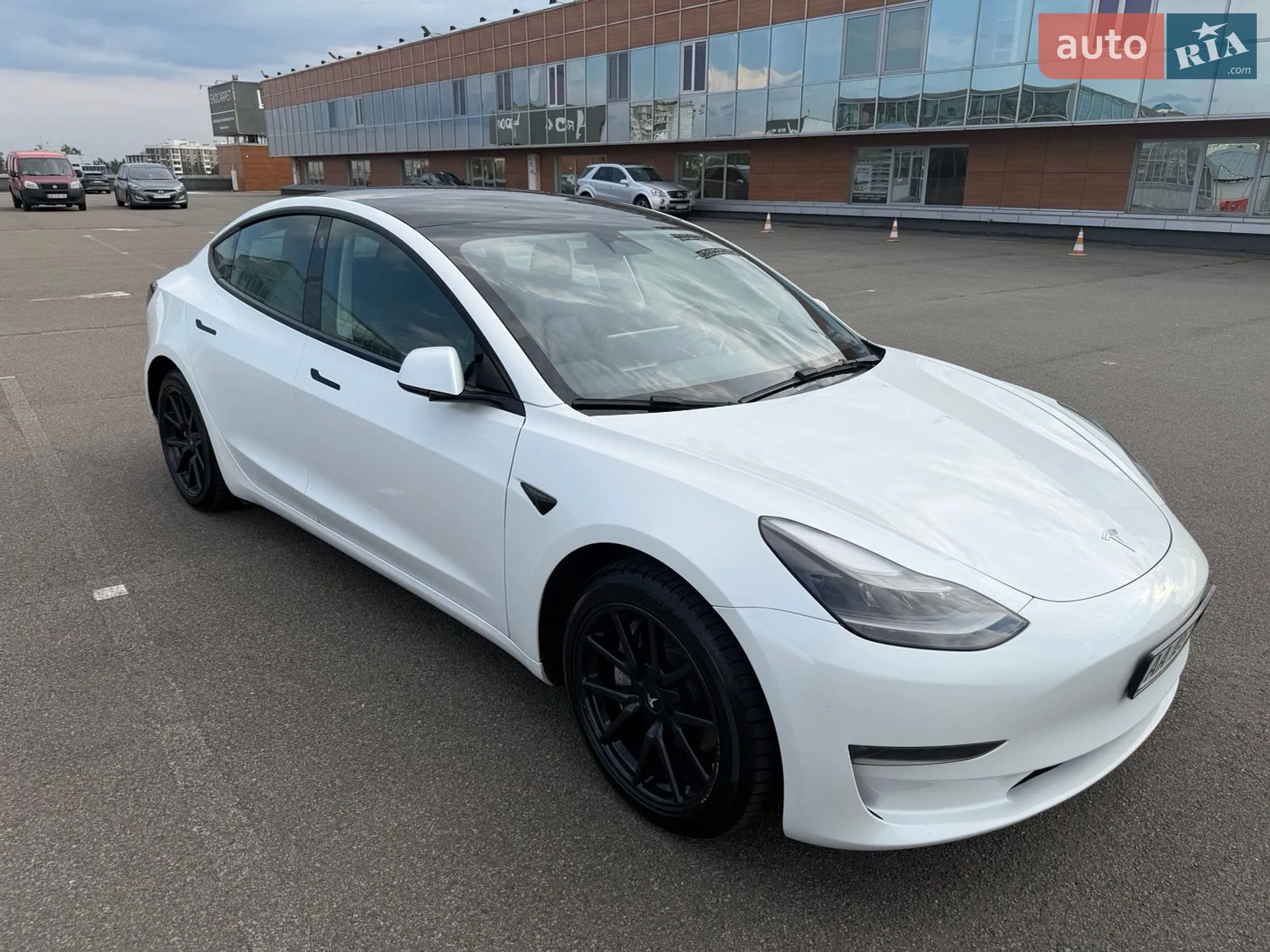 2022 Tesla Model 3 - мініатюра 16