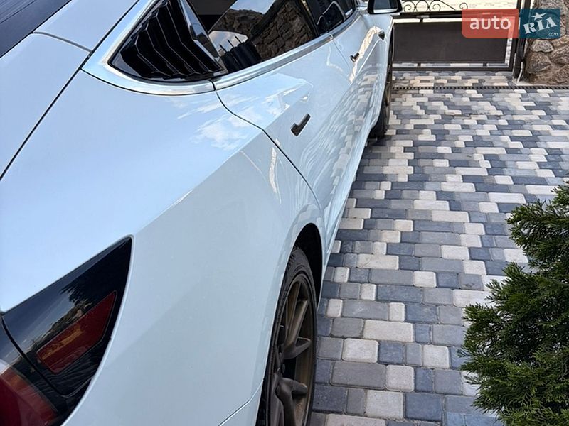 Седан Tesla Model 3 2020 в Кропивницком фото 3 Седан Tesla Model 3 2020 в Кропивницком