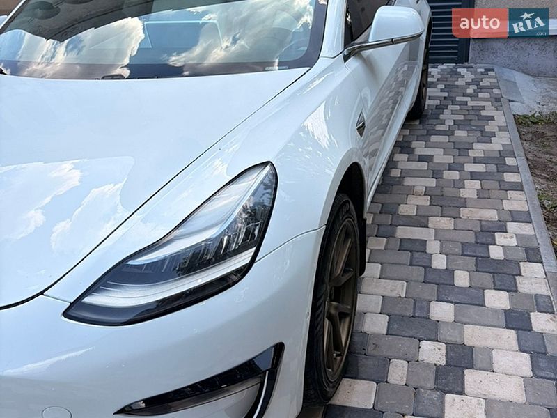 Седан Tesla Model 3 2020 в Кропивницком фото 6 Седан Tesla Model 3 2020 в Кропивницком