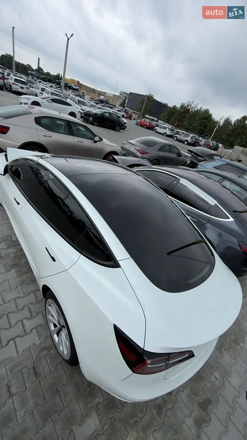 2022 Tesla Model 3 - мініатюра 9