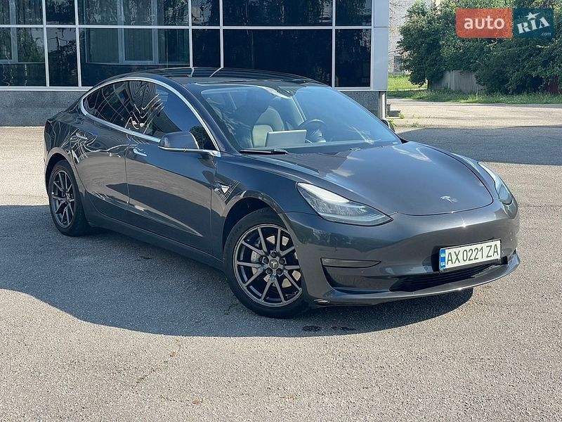 Седан Tesla Model 3 2019 в Харькове