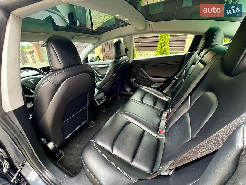 Седан Tesla Model 3 2021 в Хмельницькому