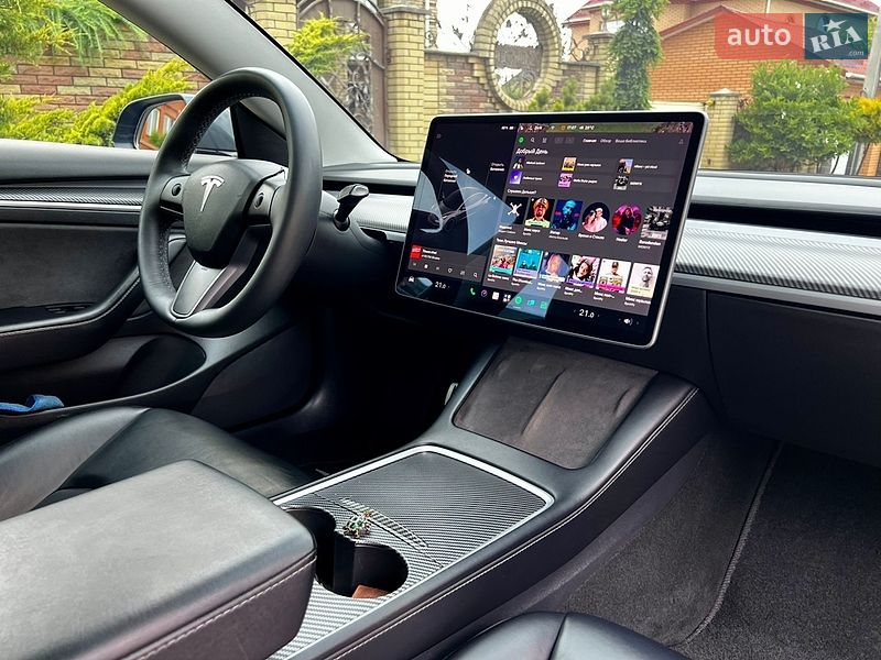 Седан Tesla Model 3 2021 в Хмельницком