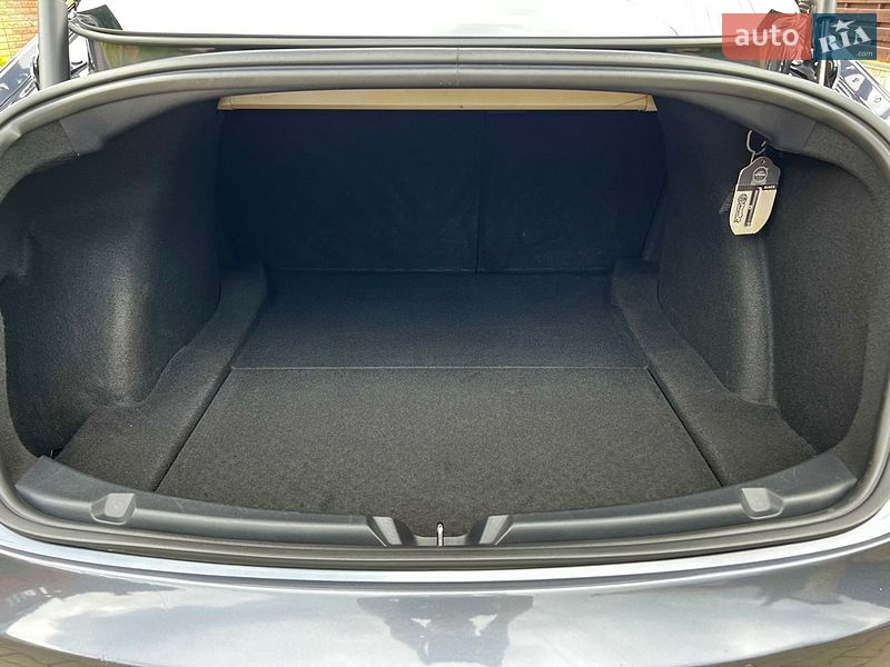 Седан Tesla Model 3 2021 в Хмельницком