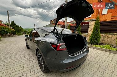 Седан Tesla Model 3 2021 в Хмельницком