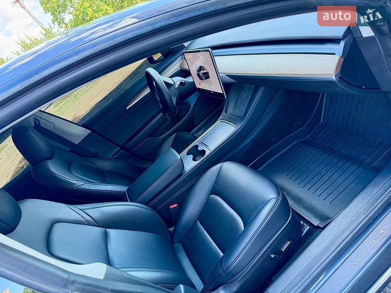 Седан Tesla Model 3 2022 в Кам'янському фото 13 Седан Tesla Model 3 2022 в Кам'янському