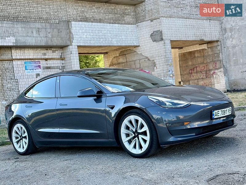 Седан Tesla Model 3 2022 в Кам'янському фото 7 Седан Tesla Model 3 2022 в Кам'янському