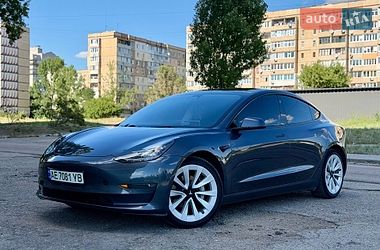 Седан Tesla Model 3 2022 в Кам'янському фото Седан Tesla Model 3 2022 в Кам'янському