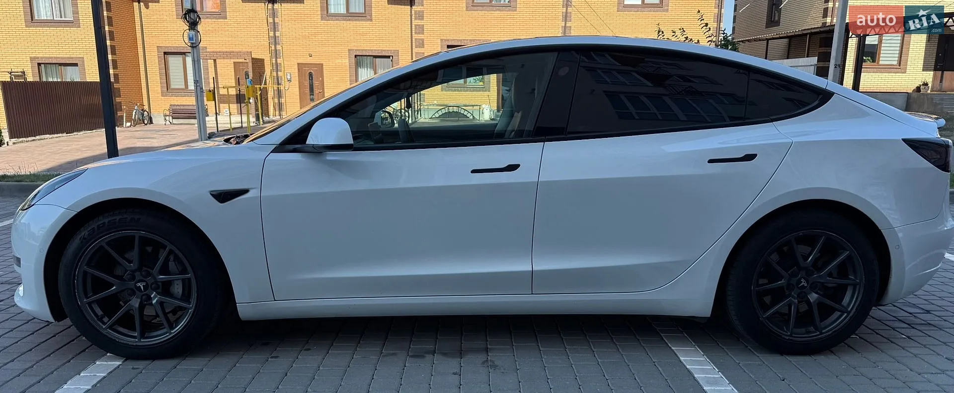 2022 Tesla Model 3 - мініатюра 2