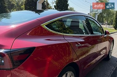 Седан Tesla Model 3 2019 в Львові