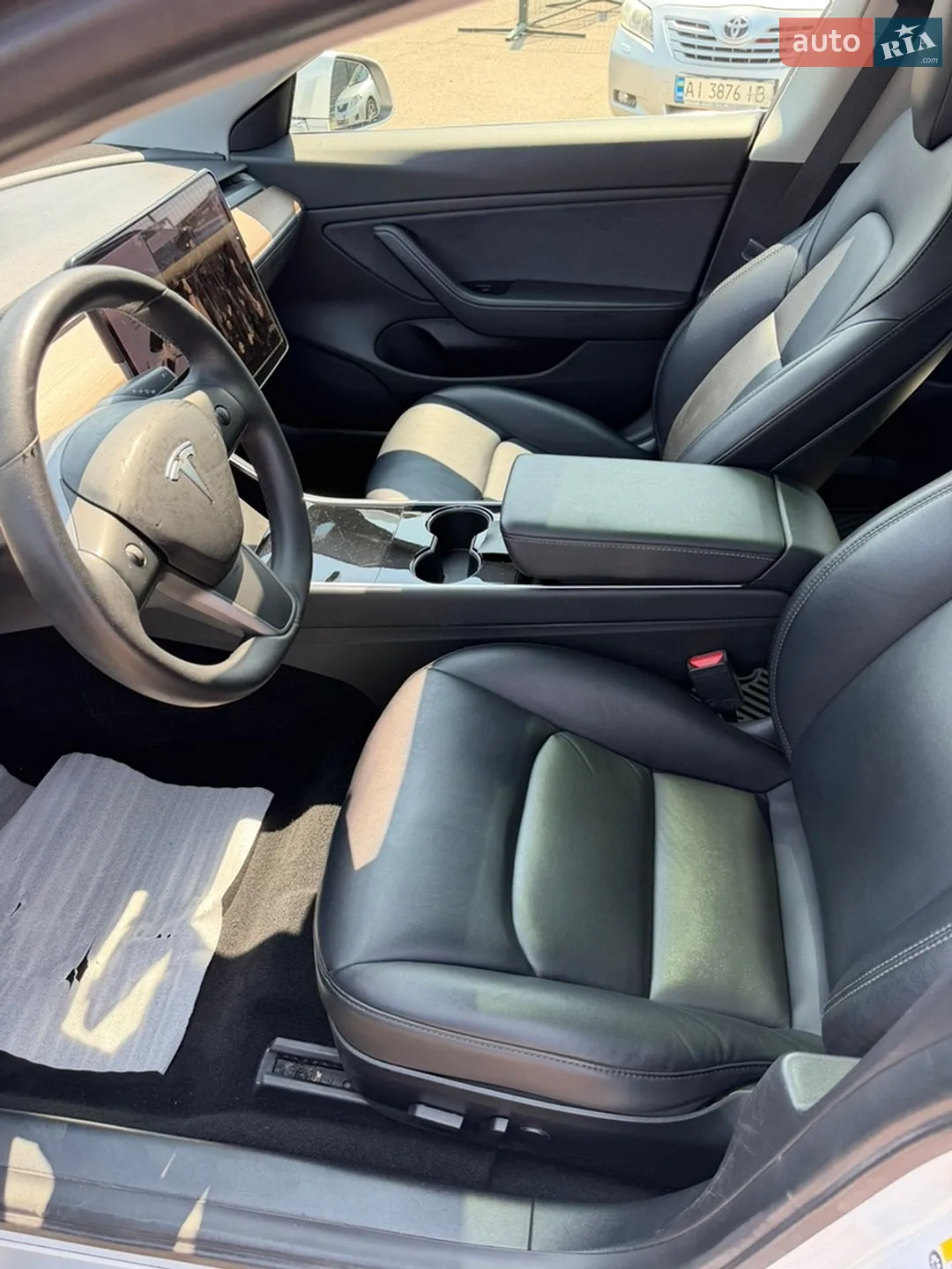 2020 Tesla Model 3 - мініатюра 10