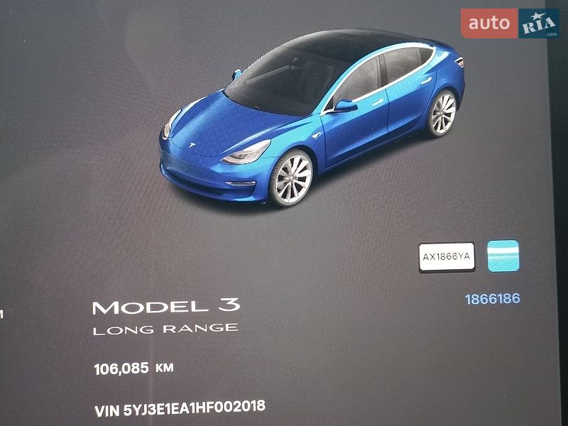 Седан Tesla Model 3 2017 в Валках