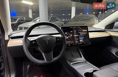 Седан Tesla Model 3 2023 в Одессе