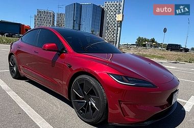 Седан Tesla Model 3 2024 в Киеве