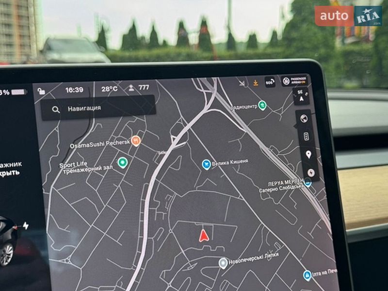 Седан Tesla Model 3 2019 в Києві